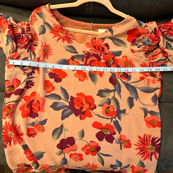 Women’s Dress shirt. - Picture 6 of 6